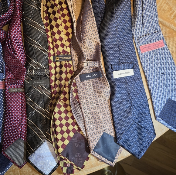 ☆BULK MENS TIES VARIETY OF BRANDS☆ - Picture 4 of 4